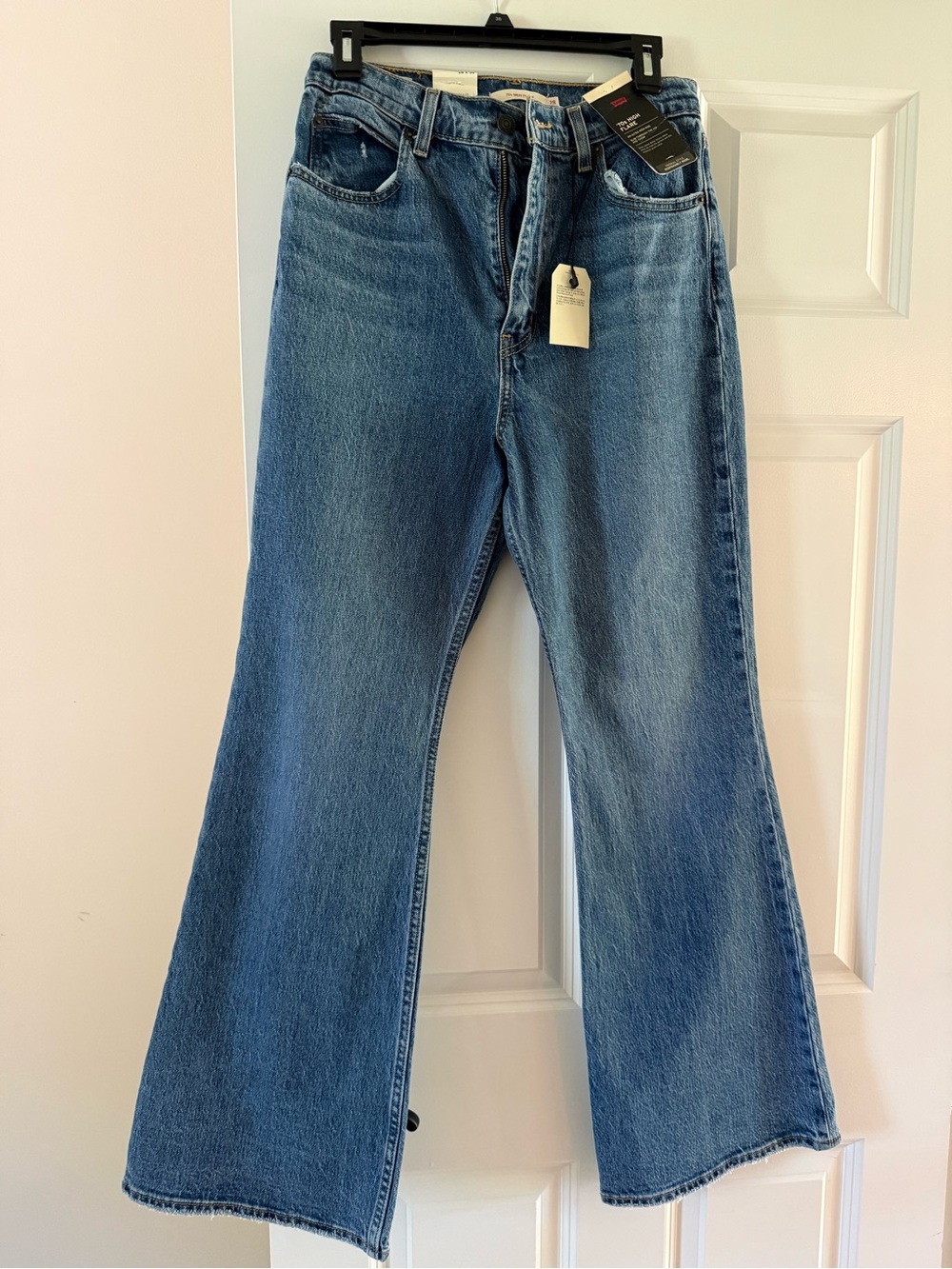 Levi's Women's Medium Blue Wide-Leg Jeans